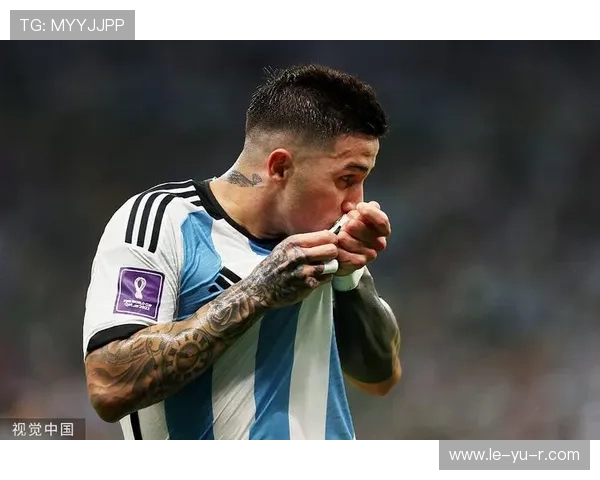 恩佐·费尔南德斯转会风波再起,豪门争夺战进入白热化阶段 恩佐·费尔南德斯转会风波再起,豪门争夺战进入白热化阶段